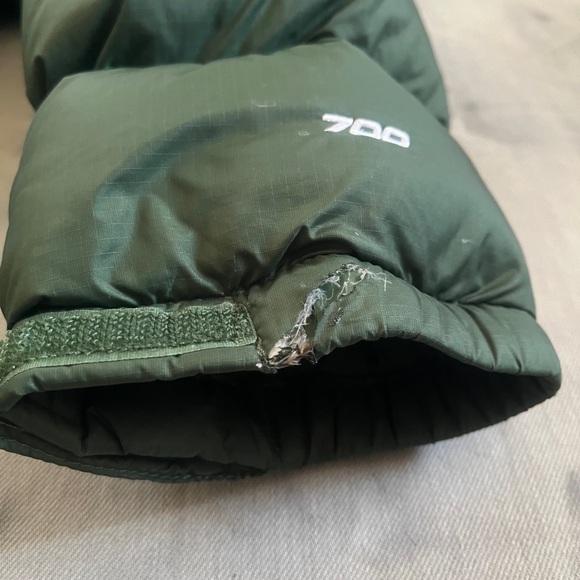 The North Face Women’s 1996 Retro Nuptse Jacket - Pine Needle Green - Picture 15 of 16